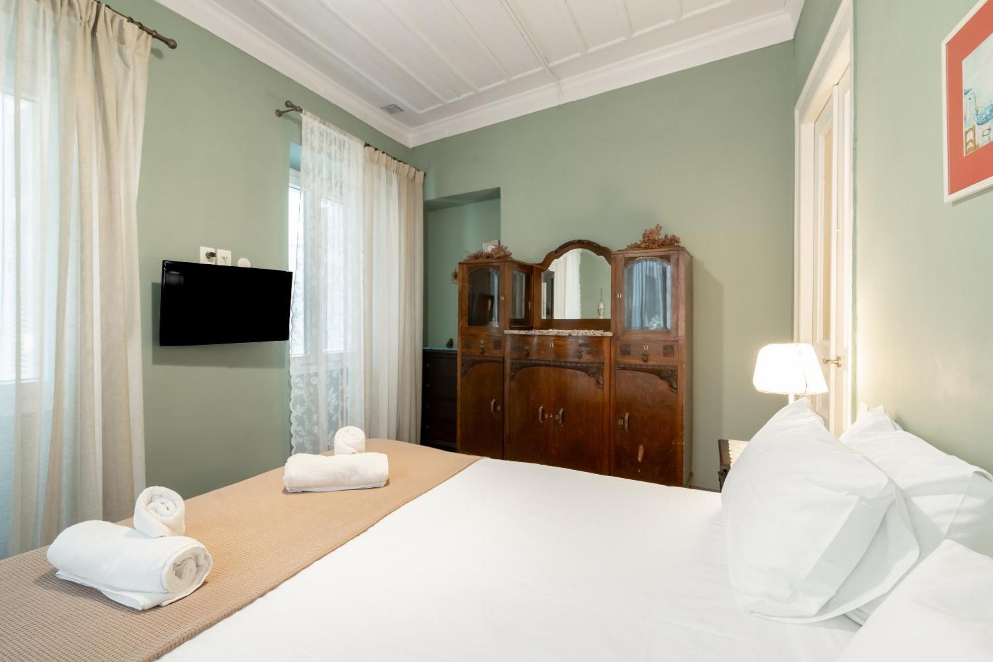 Castel Abaso Boutique Apartments By Explore Andros 外观 照片