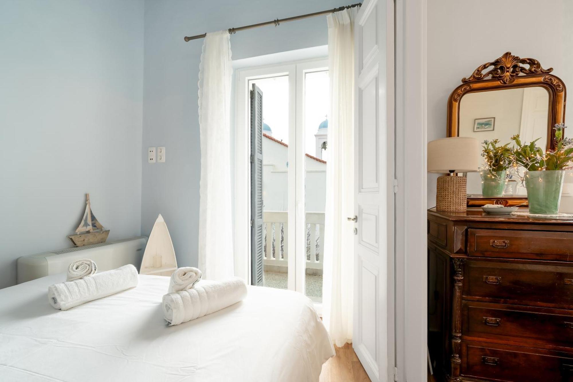 Castel Abaso Boutique Apartments By Explore Andros 外观 照片