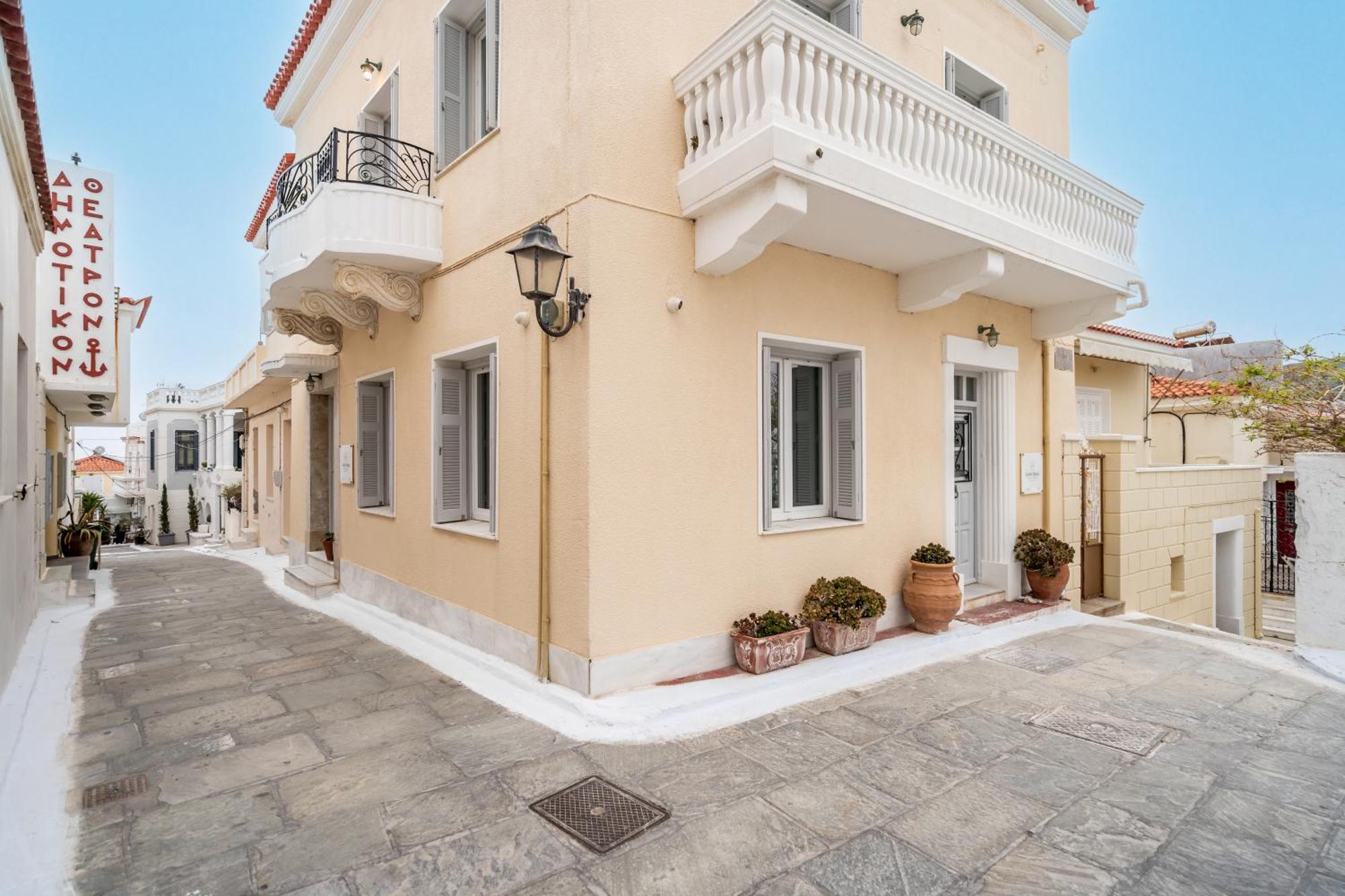 Castel Abaso Boutique Apartments By Explore Andros 外观 照片